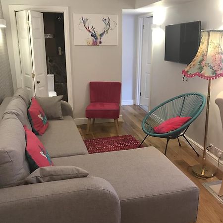 2 Bed, Ground Floor Bijou Georgian City Apartment Бат Екстер'єр фото