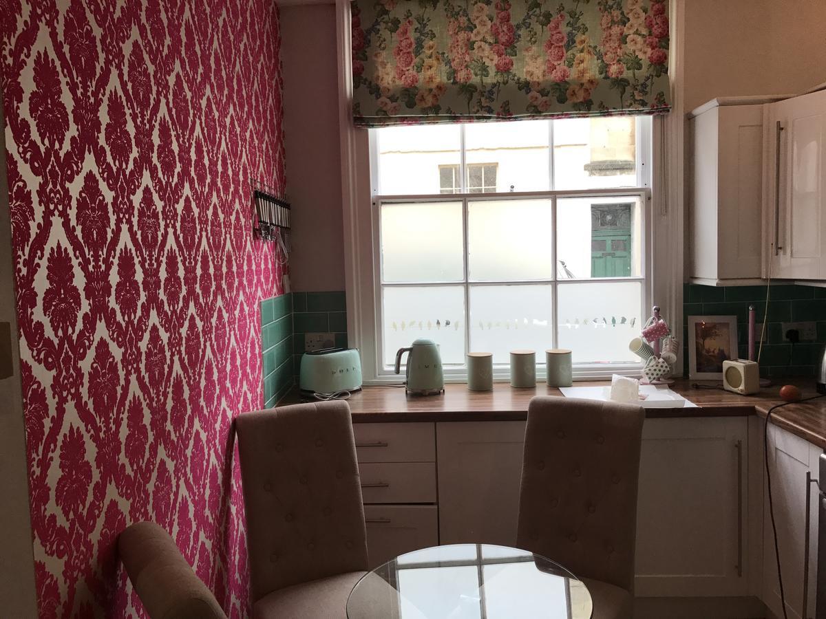 2 Bed, Ground Floor Bijou Georgian City Apartment Бат Екстер'єр фото